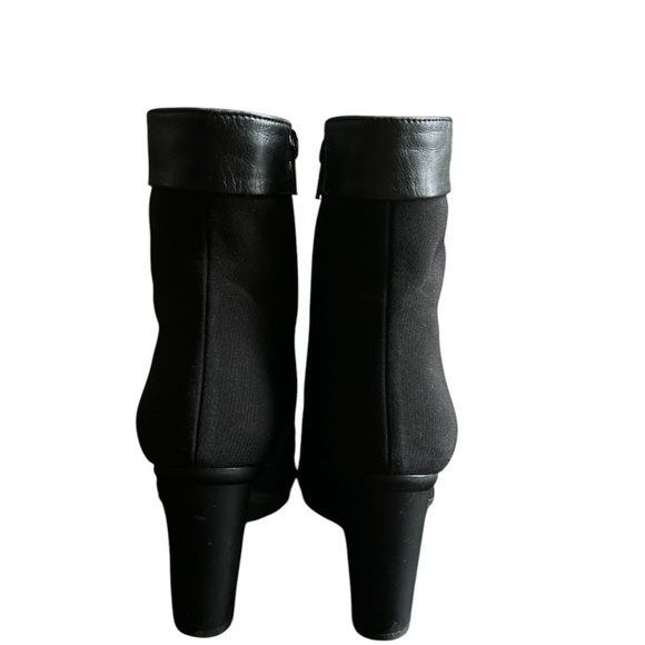 Stuart Weitzman Gore-Tex Black Ankle Boots - Picture 7 of 9